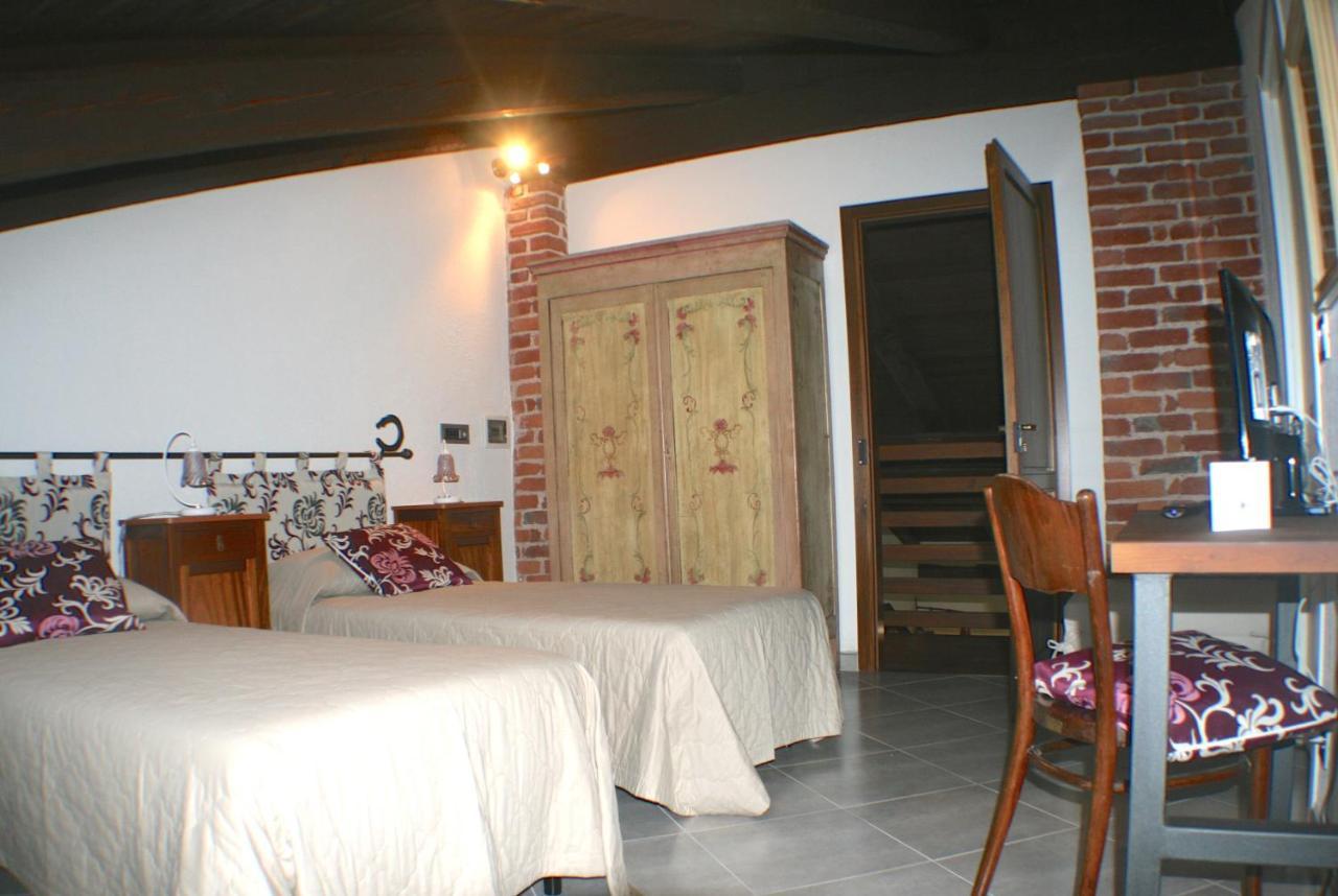 Il Vecchio Mulino Di Bairo Guest House ภายนอก รูปภาพ