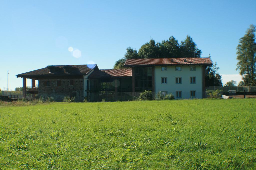 Il Vecchio Mulino Di Bairo Guest House ภายนอก รูปภาพ