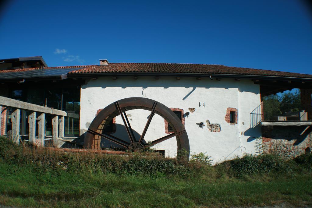 Il Vecchio Mulino Di Bairo Guest House ภายนอก รูปภาพ